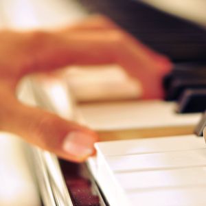 欧洲老妇色TV，
